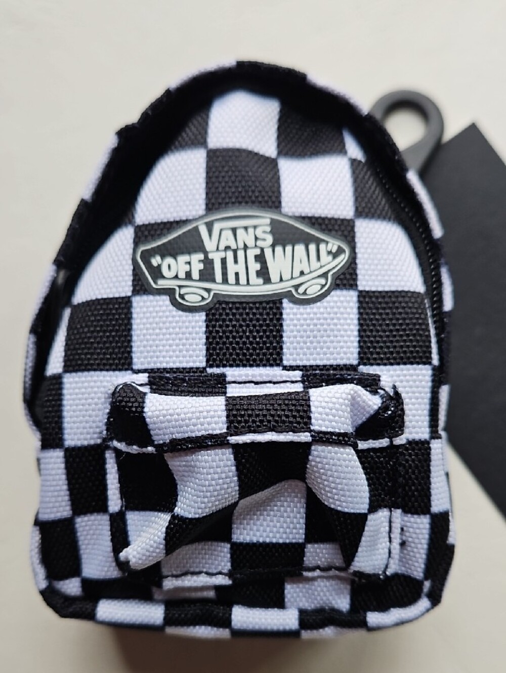 Vans Black & White Checker Mini Backpack Keycharm - Picture 2 of 16